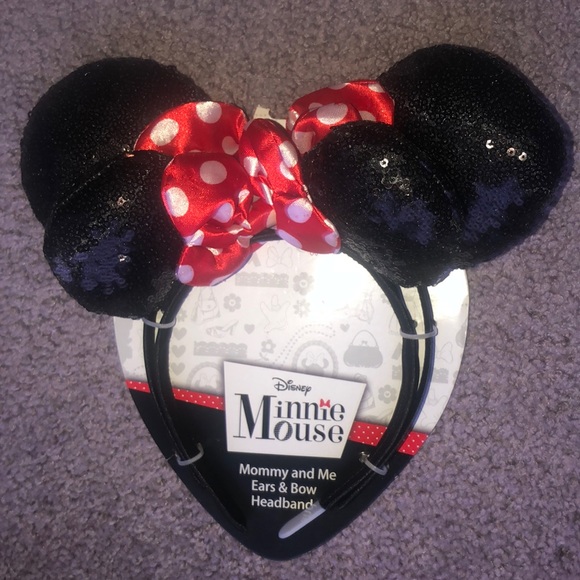 Disney Accessories - Mommy and me set of Minnie ears headbands
